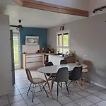 Maison 11personnes Calme, Emplacement Ideal *